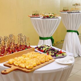 Tiec Finger Food hoi thao 3