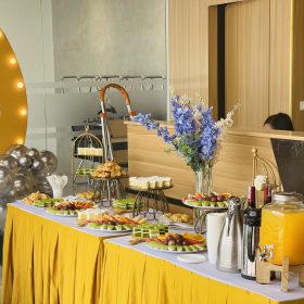 Tiec teabreak khai truong cong ty aladin