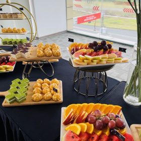 Tiec teabreak lai thu xe mercedes