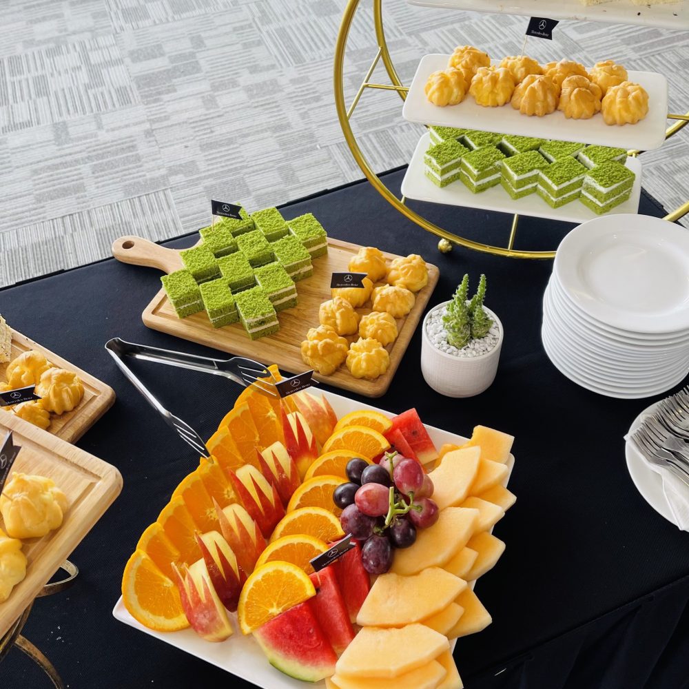 Tiec teabreak lai thu xe mercedes 4