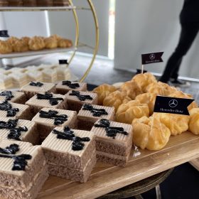 Tiec teabreak lai thu xe mercedes 7