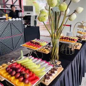 Tiec teabreak lai thu xe mercedes 9