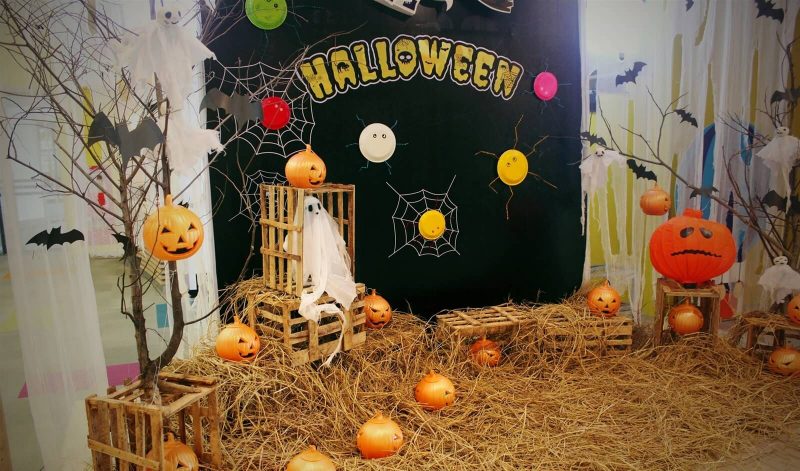 trang trí halloween đ